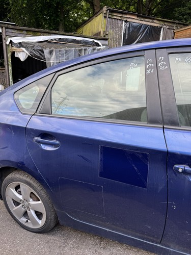 Toyota prius mk3 2009 - prius, 2009-2015