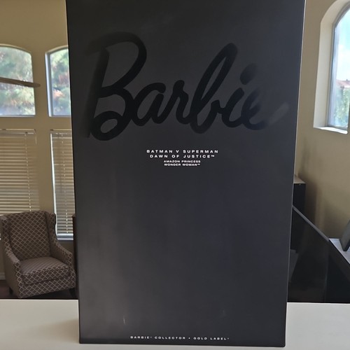 Barbie collector wonder - collector, woman