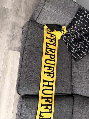 Harry potter hufflepuff scarf - harry,
