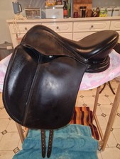 SMART Solution Dressage Saddle