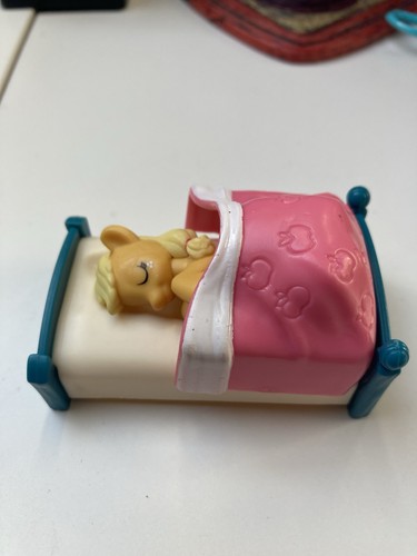 Little pony sleeping - my,