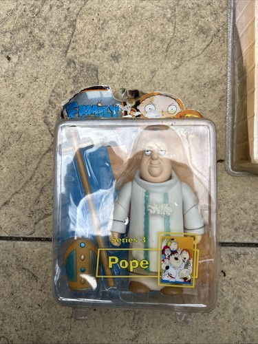Mezco family guy - family,