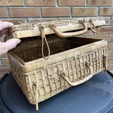 Vintage Wicker Straw Rattan Picnic Basket Hamper Excellent Condition
