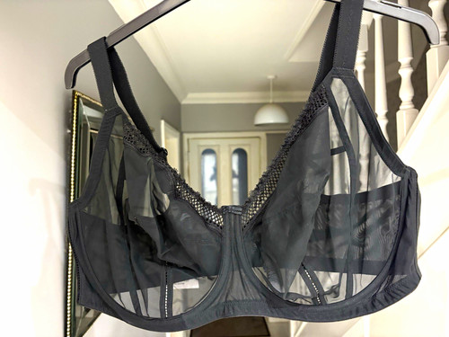 Fabulous black sheer mesh - black,