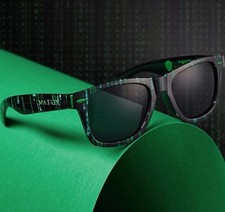 NEW OFFICIAL WARNER BROS THE