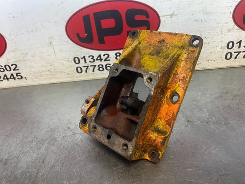 Fuel pump shaft housing - fuel,