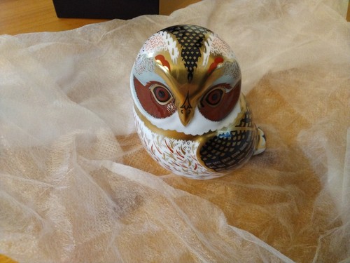 Royal crown derby tawny owl - crown,