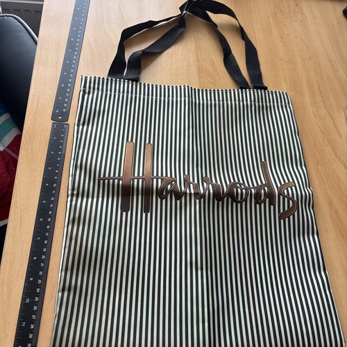 Harrods shopping bag