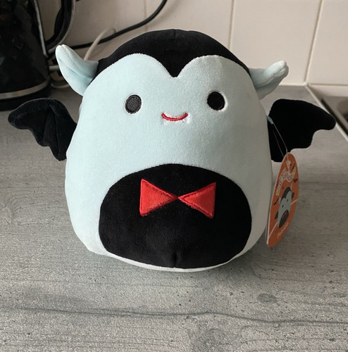 Squishmallows patricio vampire - squishmallows,
