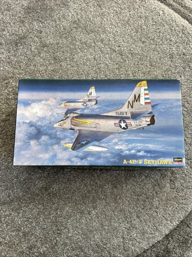 Hasegawa 4e f skyhawk - 1/48,