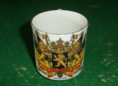 Goss crested cup beaker - h,