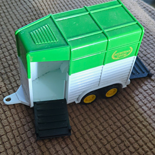 Green white plastic - &,