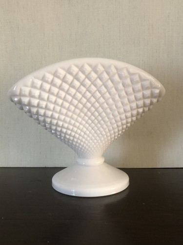 Vintage hobnail milk glass fan - hobnail,