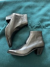 Saint Laurent Finn 60