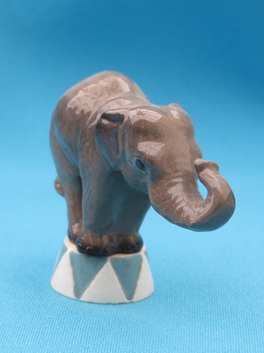 Hagen renaker mini elephant - mini,