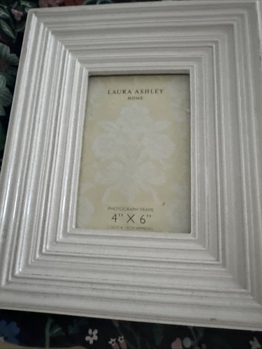 Laura ashley mirrored picture - laura,