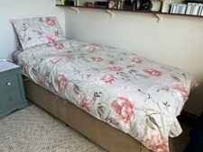 Julian Charles Single Amelie