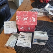 Carlo Gavazzi EM21-72D Three