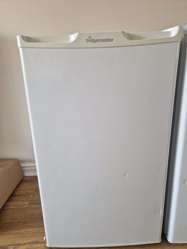 Under counter fridge - under,