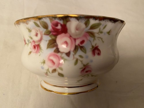 Royal albert bone china - royal,