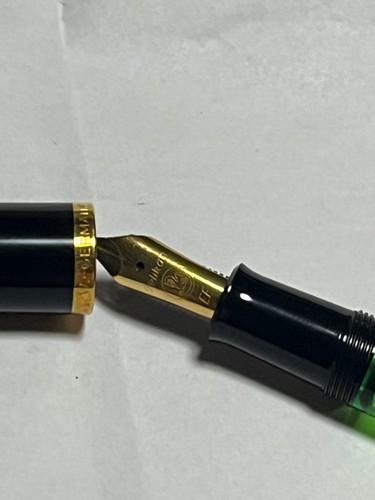 Pelikan fountain pen gold - pen, tone
