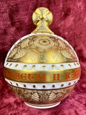 An Attractive Royal Crown Derby Coronation Orb Paperweight. Ltd Edt Gold Stopper