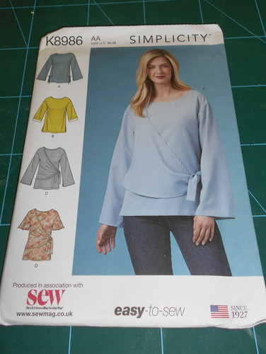 Ladies top simplicity - top,