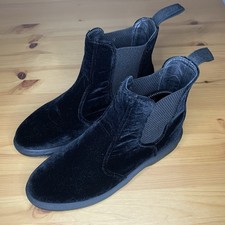 Dr Martens Flora Chelsea Black