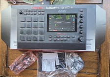 Akai professional mpc live - akai,