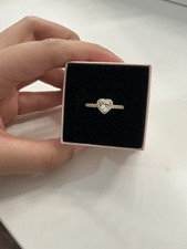 STYLISH 18CT WHITE GOLD
