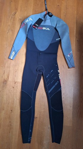 Gul wetsuit with - with, pee
