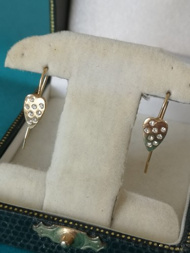 Heart shaped gold tone - shaped,