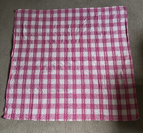 Vintage small tablecloth pink - vintage,