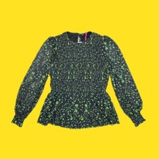 V BY VERY Feminine Top w/