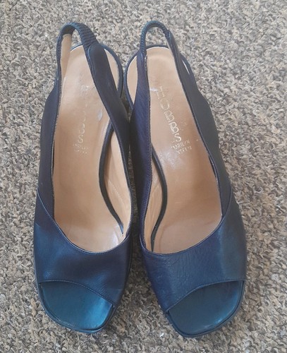 Hobbs navy sling - back, toe