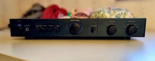 Rotel ra01 amplifier with - ra01,