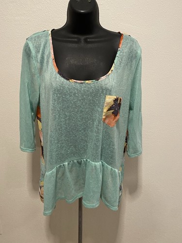 Love loved womens size xl - love,
