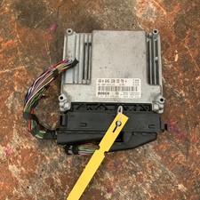 Mercedes Vito ECU Engine Control Unit 2.2L Diesel W639 A6461503378