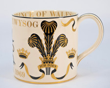 Wedgwood Queens Ware Prince of Wales Investiture Mug 1969 Caernarvon