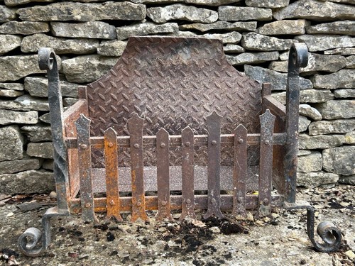 Cast iron fire grate - cast,