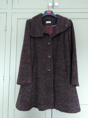 Size brown pre - brown,, pre-loved