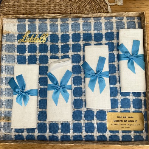 Liddell table cloth and - table,