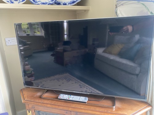 Panasonic 40cx680b inch - panasonic, 40-inch