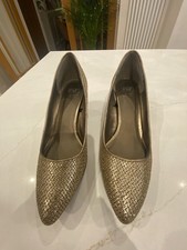 Women’s Gold Sparkle Mid Heel Shoes Size 6
