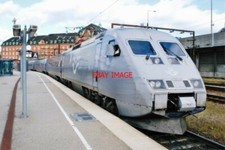 PHOTO  DANISH RAILWAY -   SJ X2K 6-CAR TILTING HST WITH 4400 HP ADTRANZ BO-BO LO