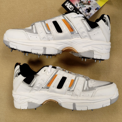 Gunn moore cricket shoes - &,