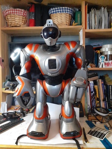Wowwee robotics media - wowwee,