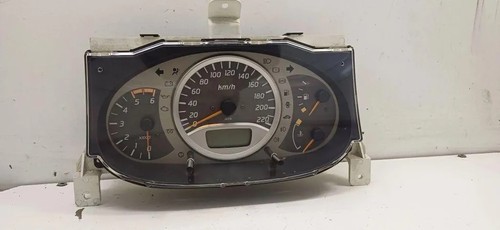 Nissan almera tino v10 - nissan,