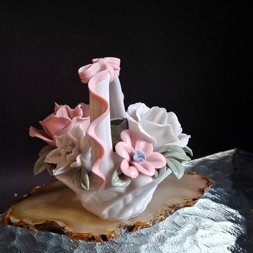 Porcelain rose basket old - rose,