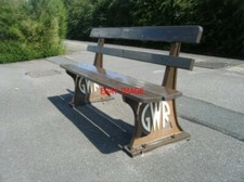 PHOTO  MORETON-IN-MARSH STATION GWR BENCH LATE 1930'S PERIOD ON PLATFORM 2 AT MO